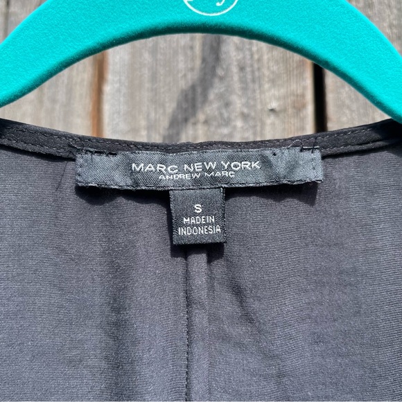 Marc New York black shirred top size small - Picture 7 of 16
